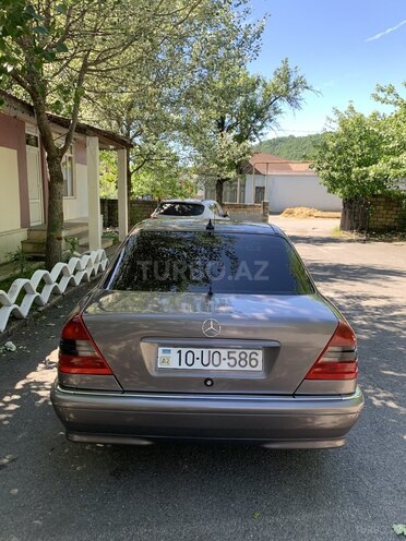 Mercedes C 200-4