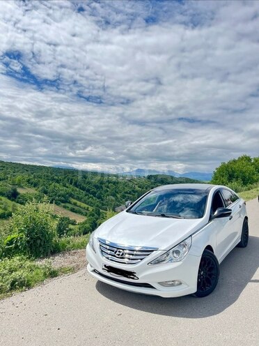 Hyundai Sonata-6