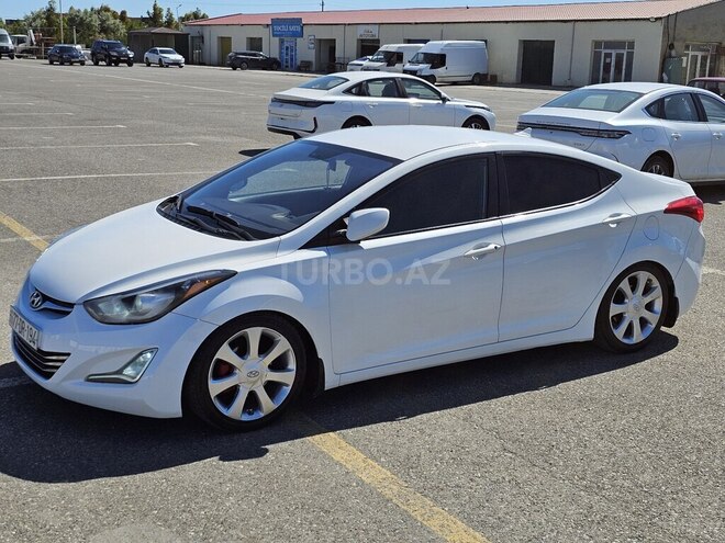 Hyundai Elantra-5