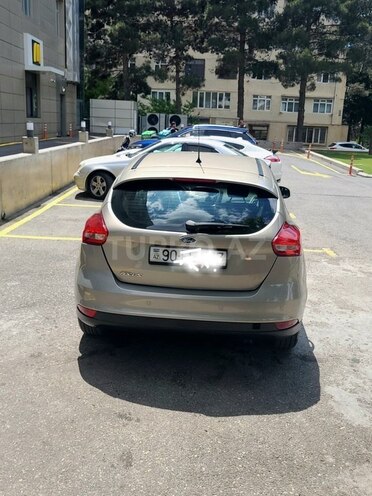 Ford Focus-5