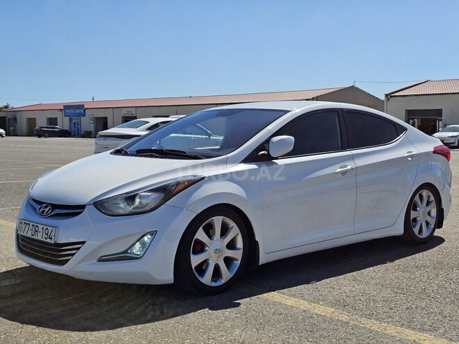 Hyundai Elantra-18