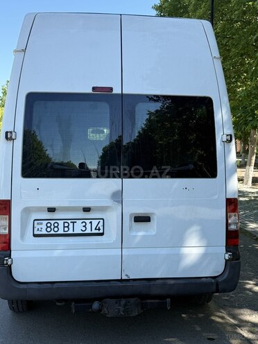 Ford Transit-4