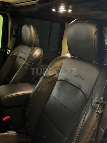 Jeep Wrangler-11