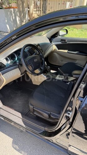 Hyundai Sonata-2