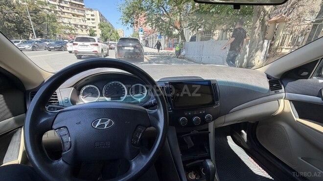 Hyundai Sonata-6