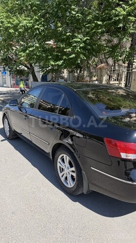 Hyundai Sonata-4