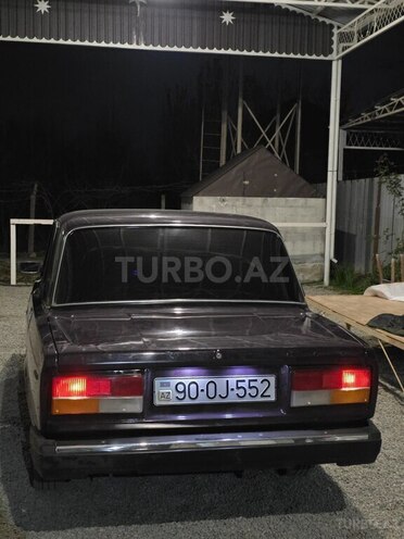LADA (VAZ) 2107-2