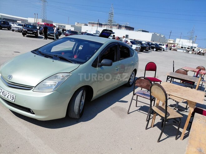 Toyota Prius-2