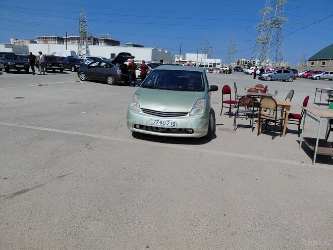 Toyota Prius-1