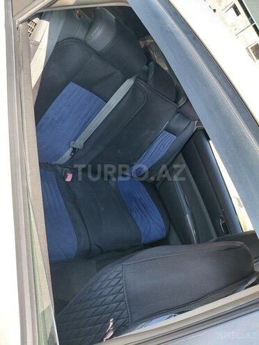 Toyota Prius-4