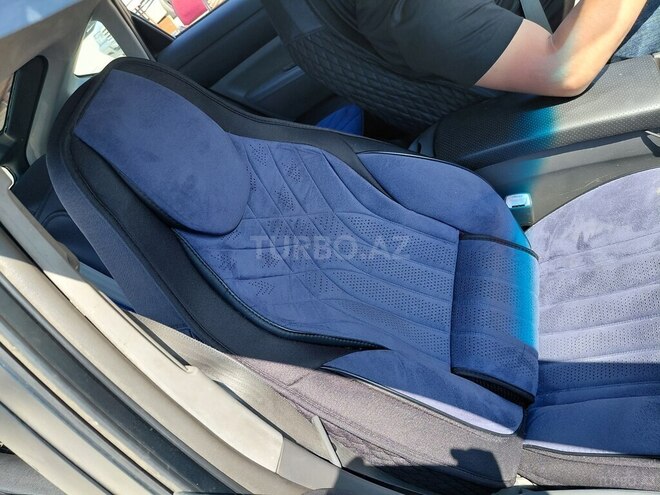 Toyota Prius-5