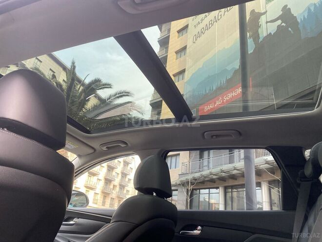 Hyundai Santa Fe-13