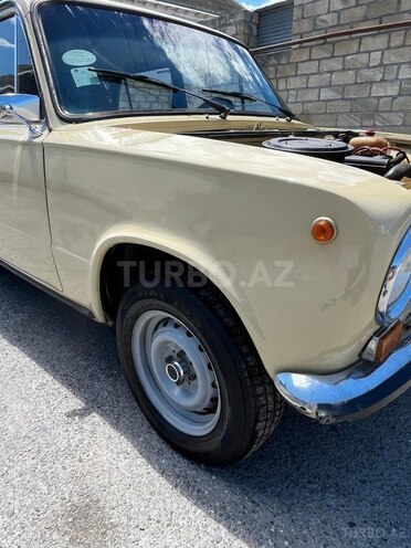 LADA (VAZ) 21011-10