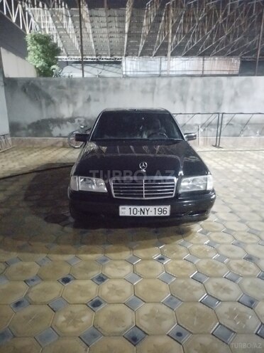 Mercedes C 240-10