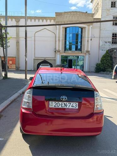Toyota Prius-4