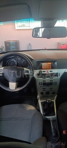 Opel Astra-7