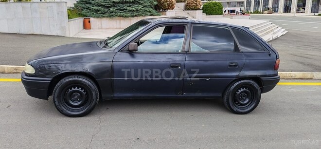 Opel Astra-3