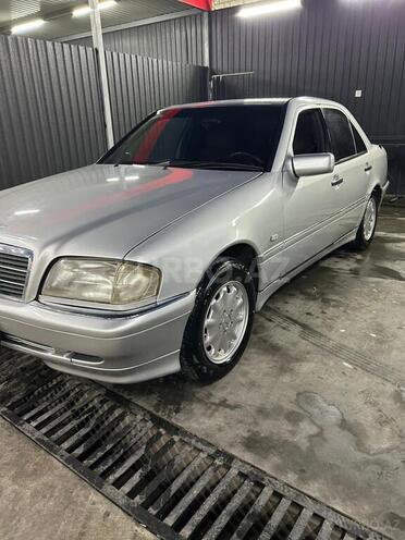 Mercedes C 230-2