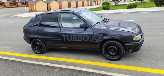 Opel Astra-2