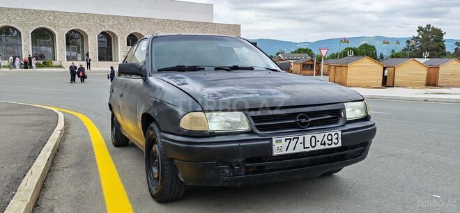 Opel Astra-13
