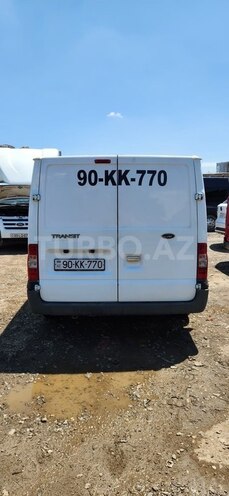 Ford Transit-6
