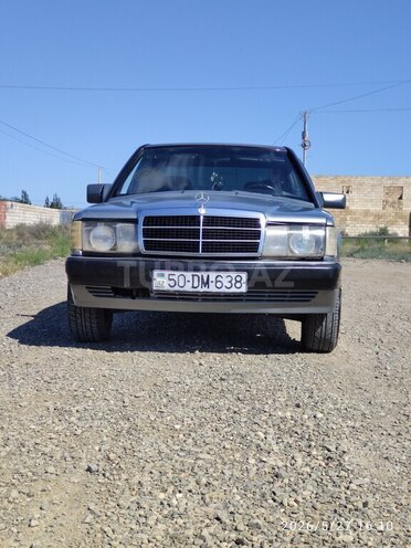 Mercedes 190-1