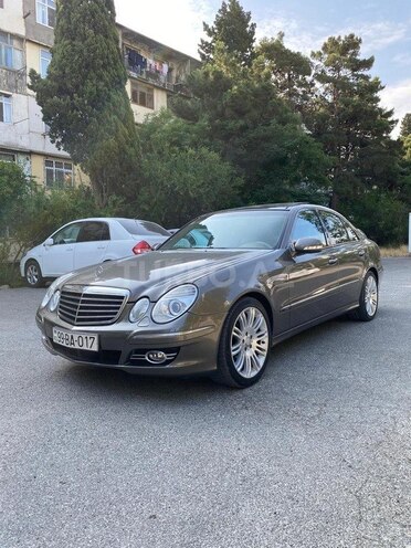 Mercedes E 350-1