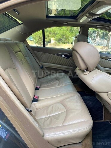 Mercedes E 350-12