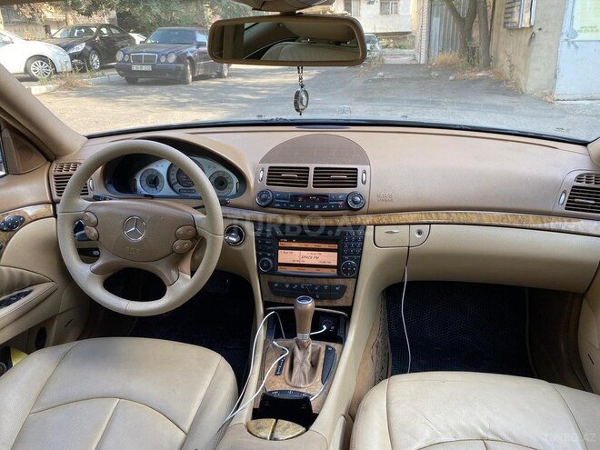 Mercedes E 350-8