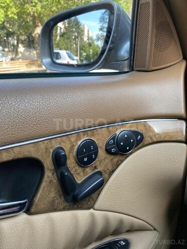 Mercedes E 350-10