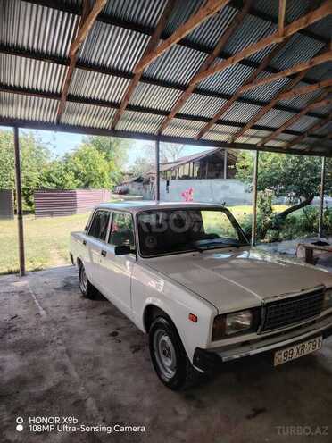 LADA (VAZ) 2107-1