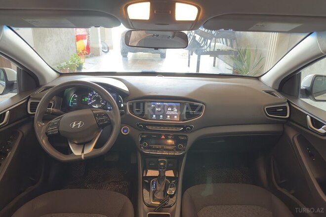 Hyundai IONIQ-2
