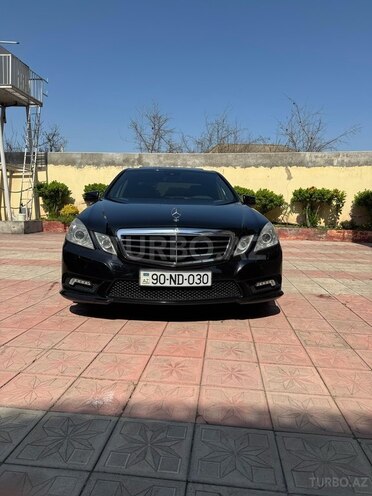 Mercedes E 300-1
