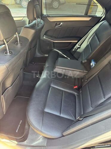 Mercedes E 300-5