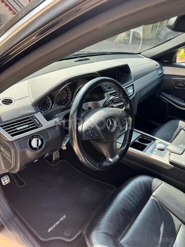 Mercedes E 300-4