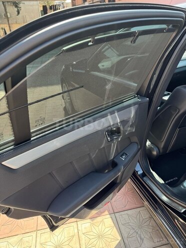 Mercedes E 300-11