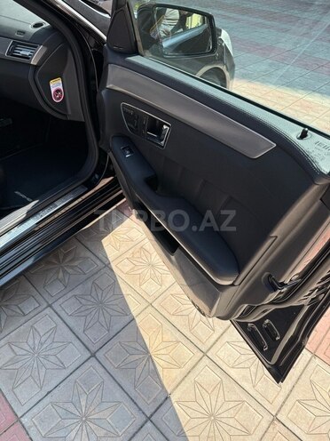Mercedes E 300-6