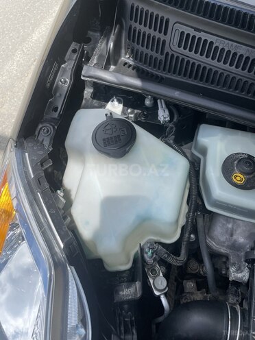Toyota Prius-11