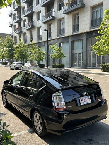 Toyota Prius-5