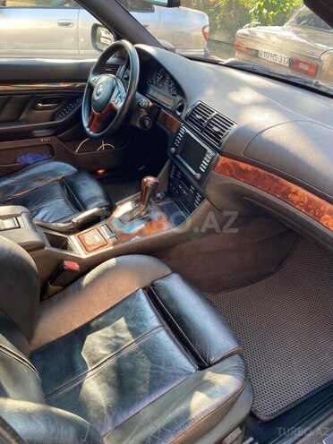 BMW 525-7