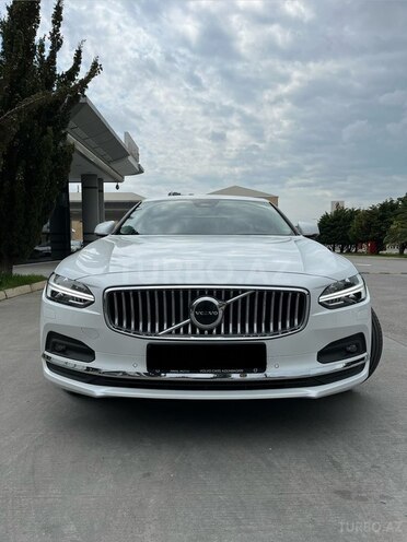 Volvo S90-1