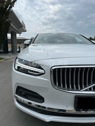 Volvo S90-5