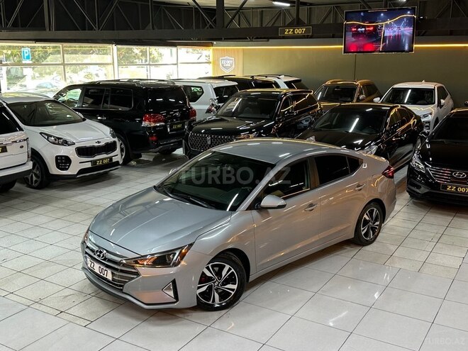 Hyundai Elantra-10