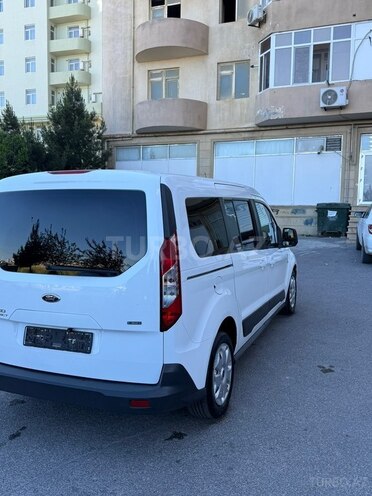 Ford Tourneo Connect-6