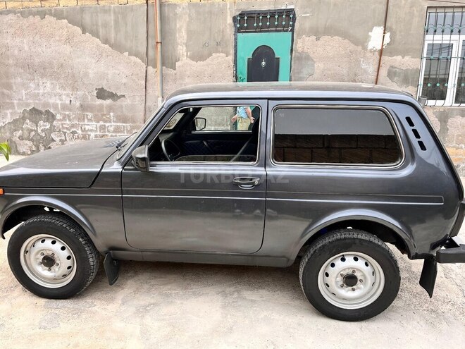 LADA (VAZ) Niva-4