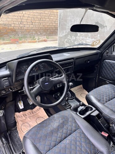 LADA (VAZ) Niva-6