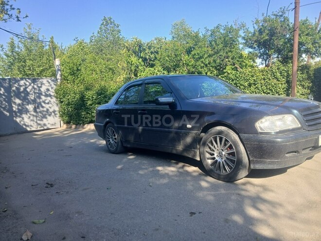 Mercedes C 200-2