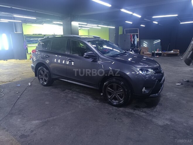 Toyota RAV4-5