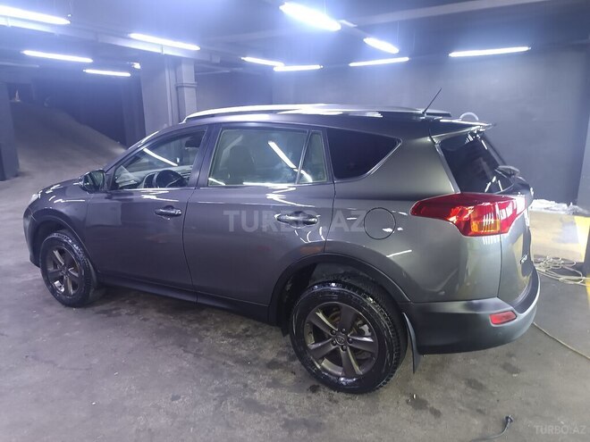 Toyota RAV4-3