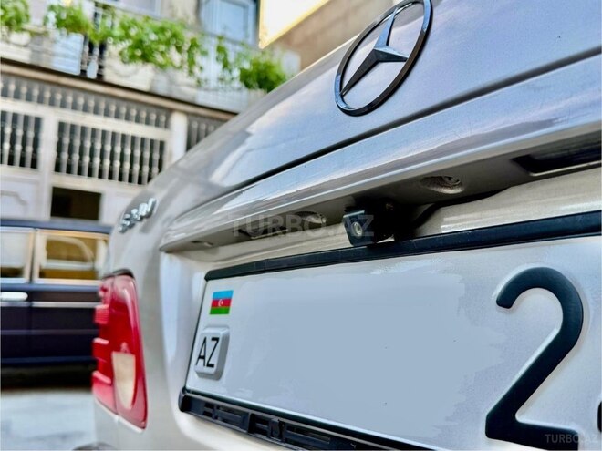 Mercedes E 240-9
